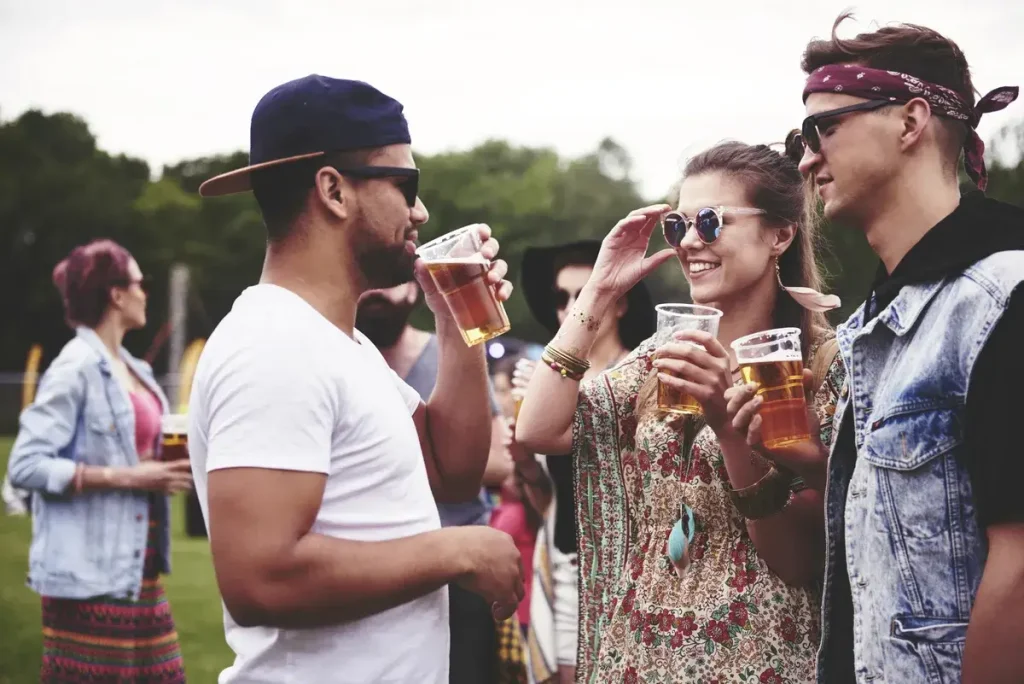 group-of-friends-drinking-beer-at-the-festival(1)