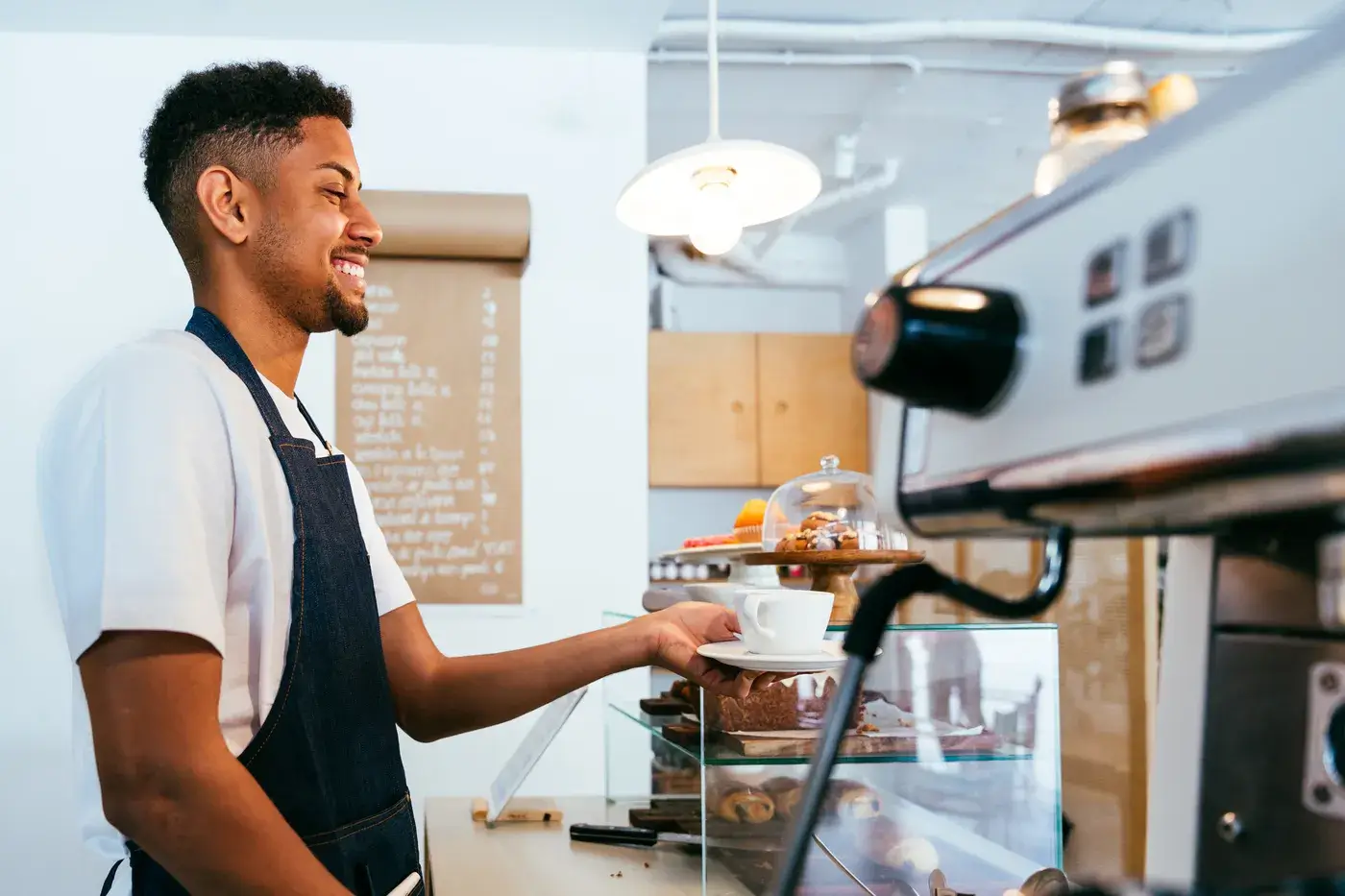 barista-working-in-a-bar-cafeteria-