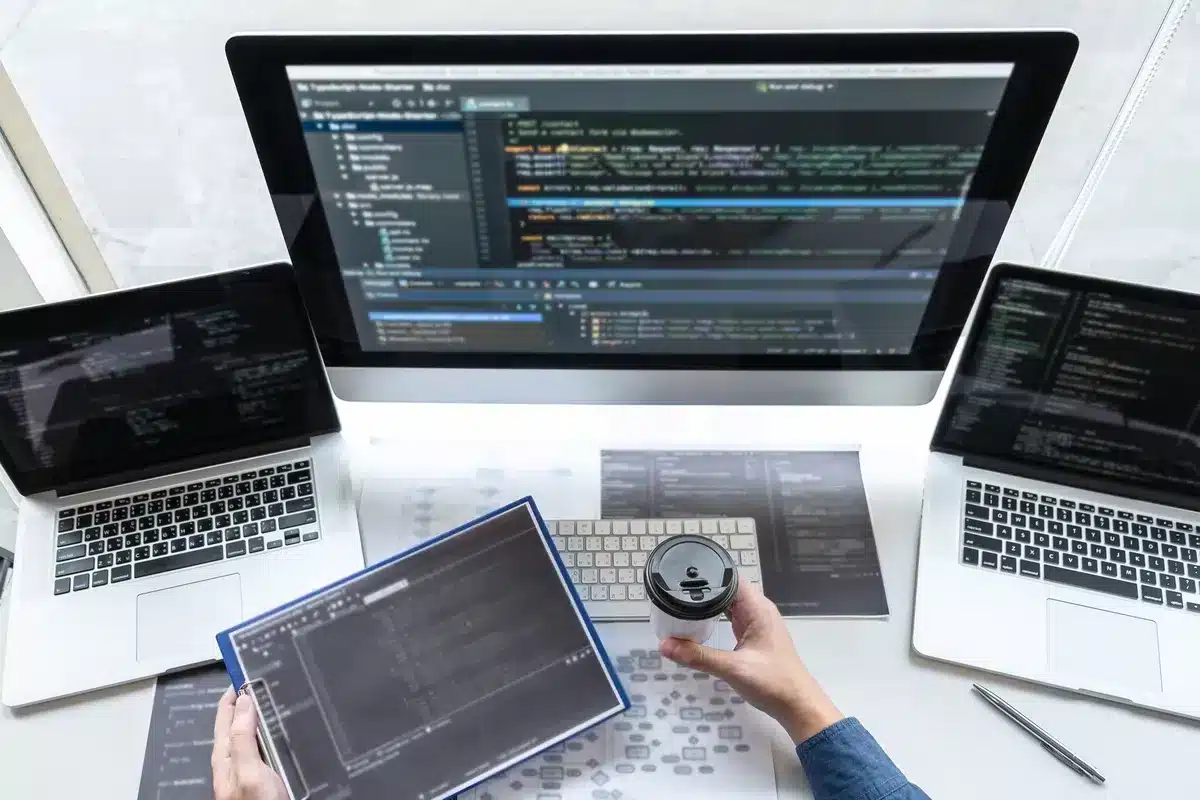 developer-programmer-working-on-project