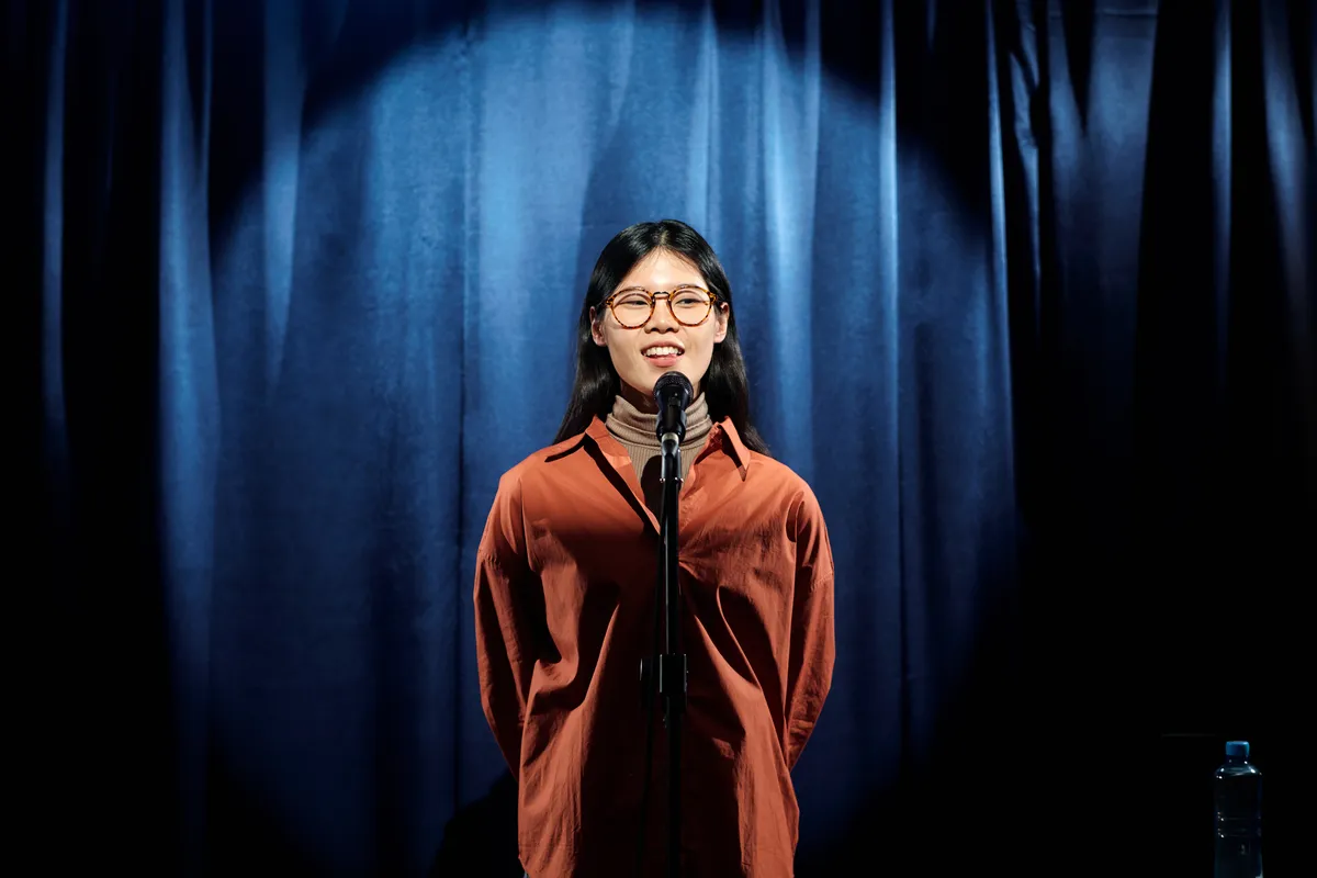 young-chinese-female-comedian