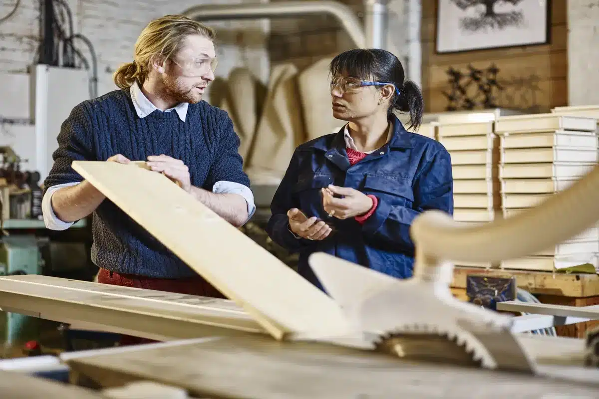 man-explaining-to-female-trainee