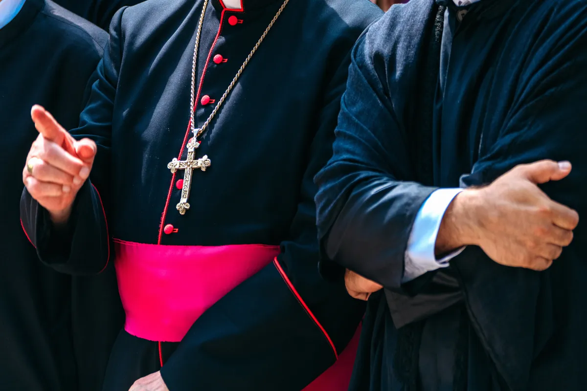 business-people-outdoors