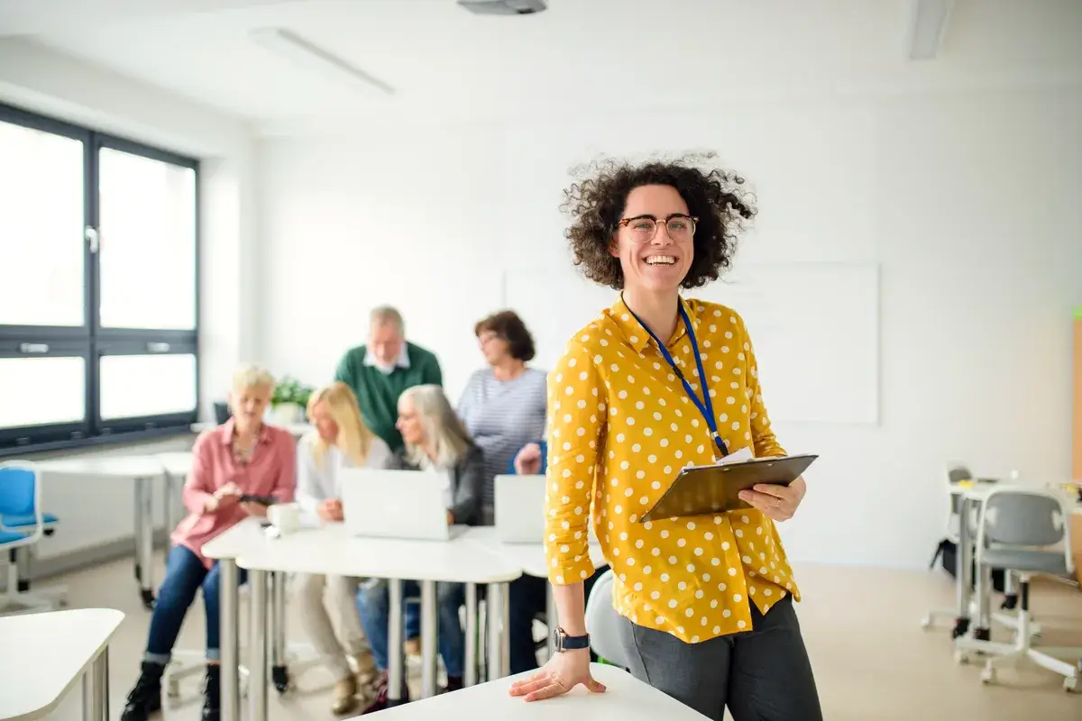 portrait-of-teacher-with-seniors