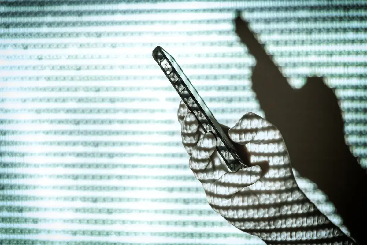 data-visualization-binary-code-illuminating