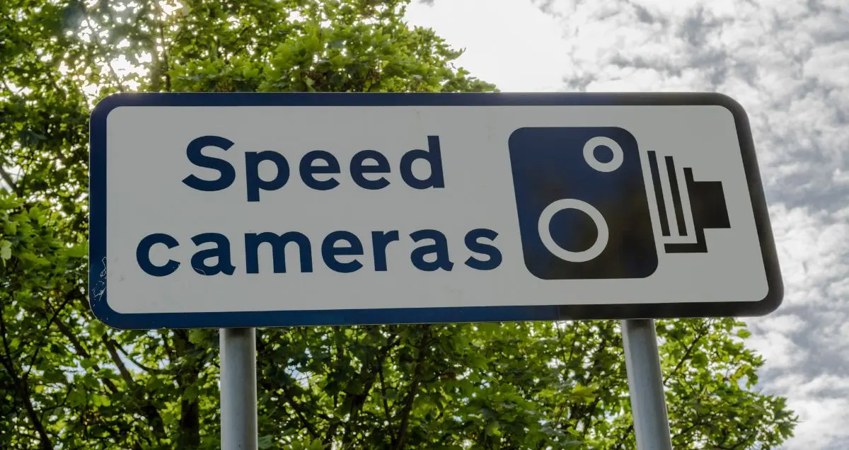 Doug Ford promete prohibir las cámaras de velocidad en Ontario