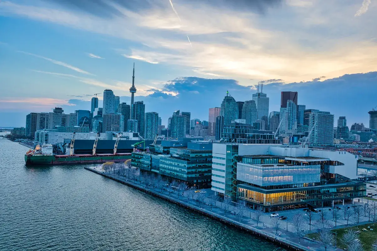 beautiful-panorama-of-toronto
