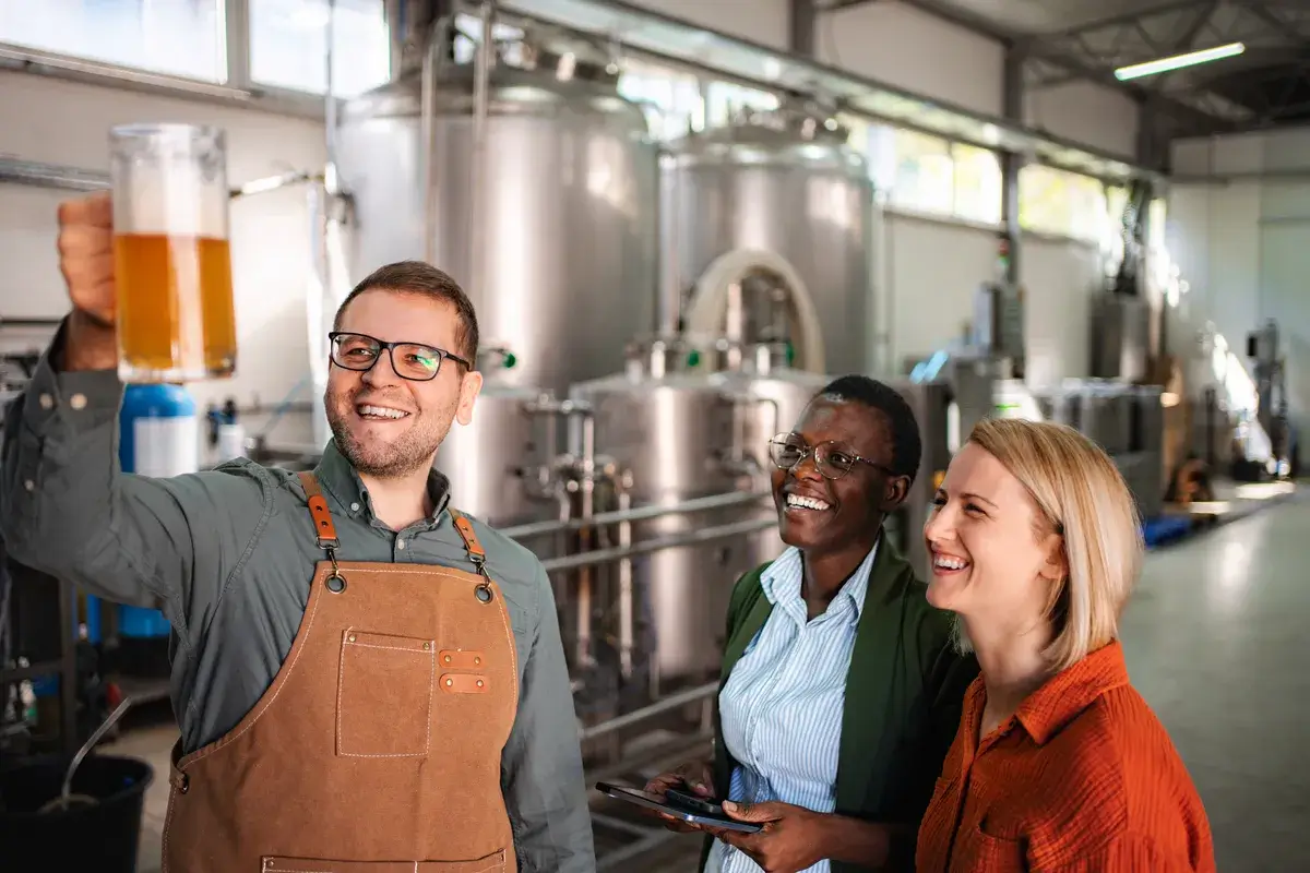 brewer-showing-craft-beer