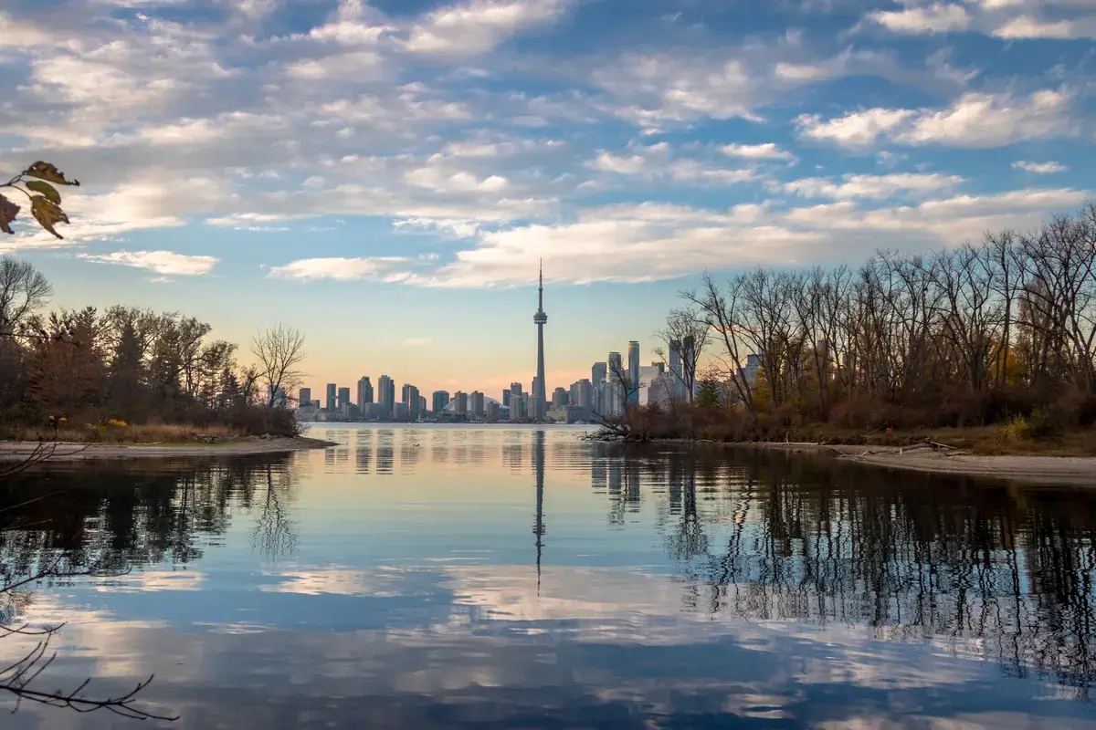 toronto-skyline-view-from-toronto-islands