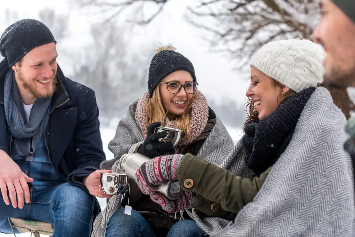 young-people-enjoying-hot-tea