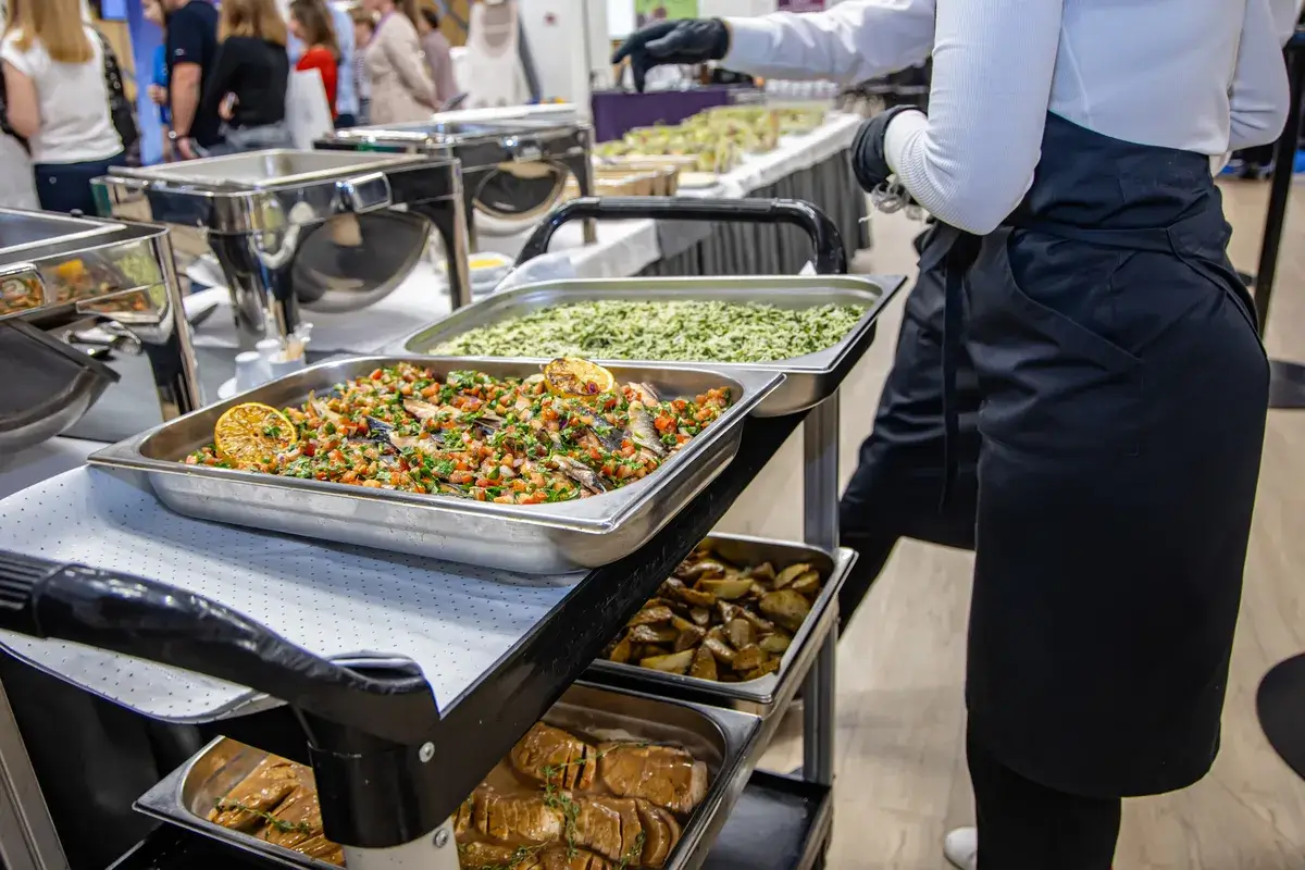 catering-buffet-for-events-in-the-restaurant