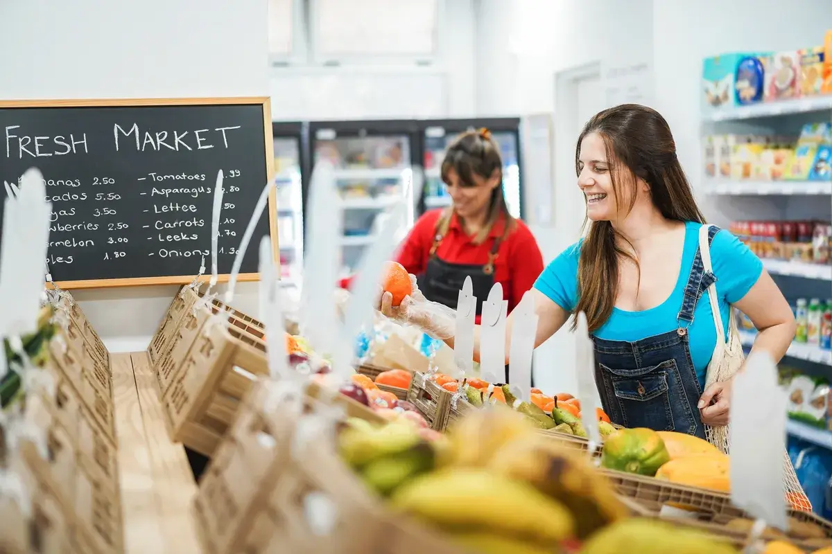 female-customer-buying-organic-food