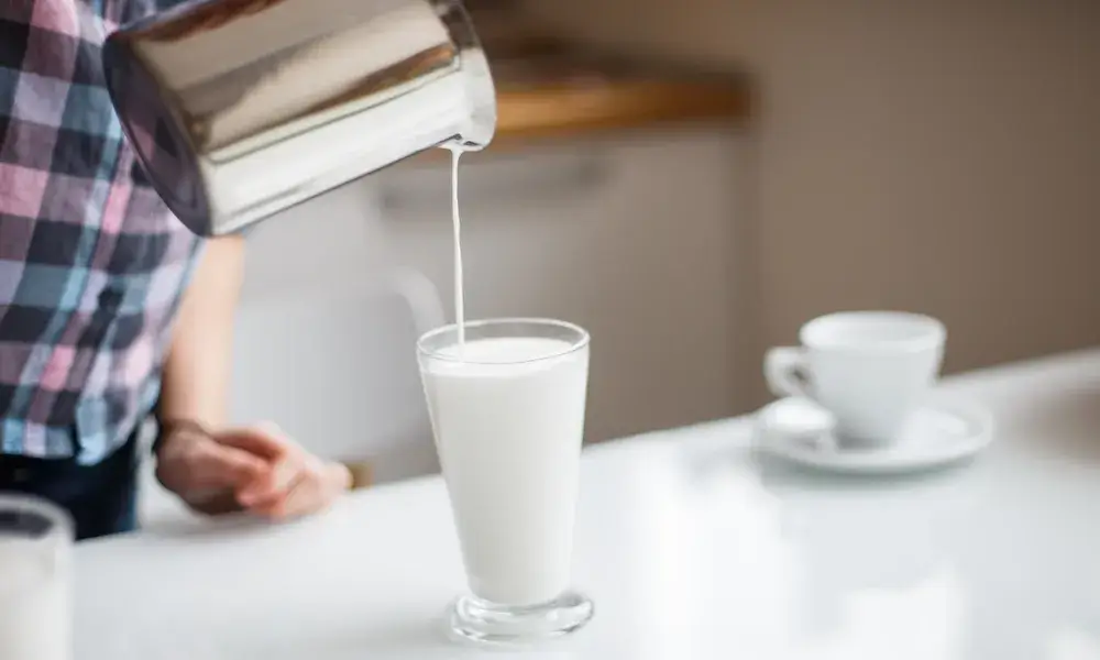 the-girl-is-preparing-morning