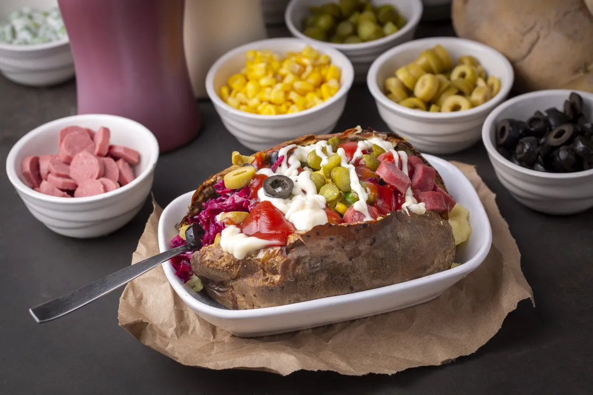 kumpir-turkish-baked-potato-with-cheese