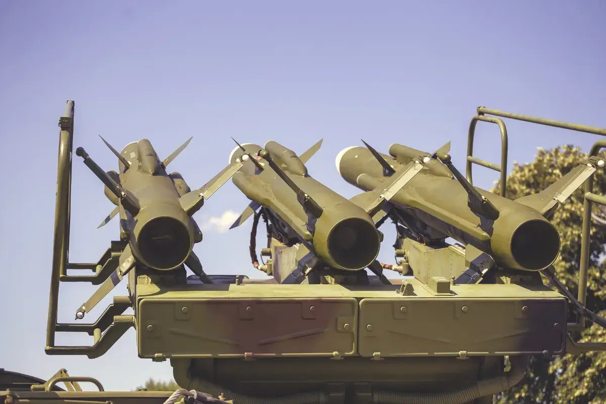 rear-view-of-the-air-defense-missile (1)