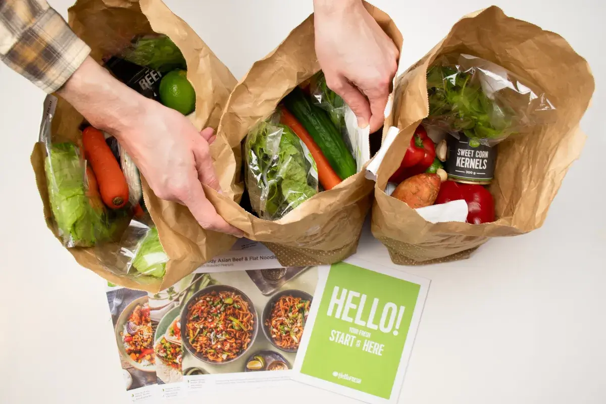 hello-fresh-meal-kits-in-a-paper-bags